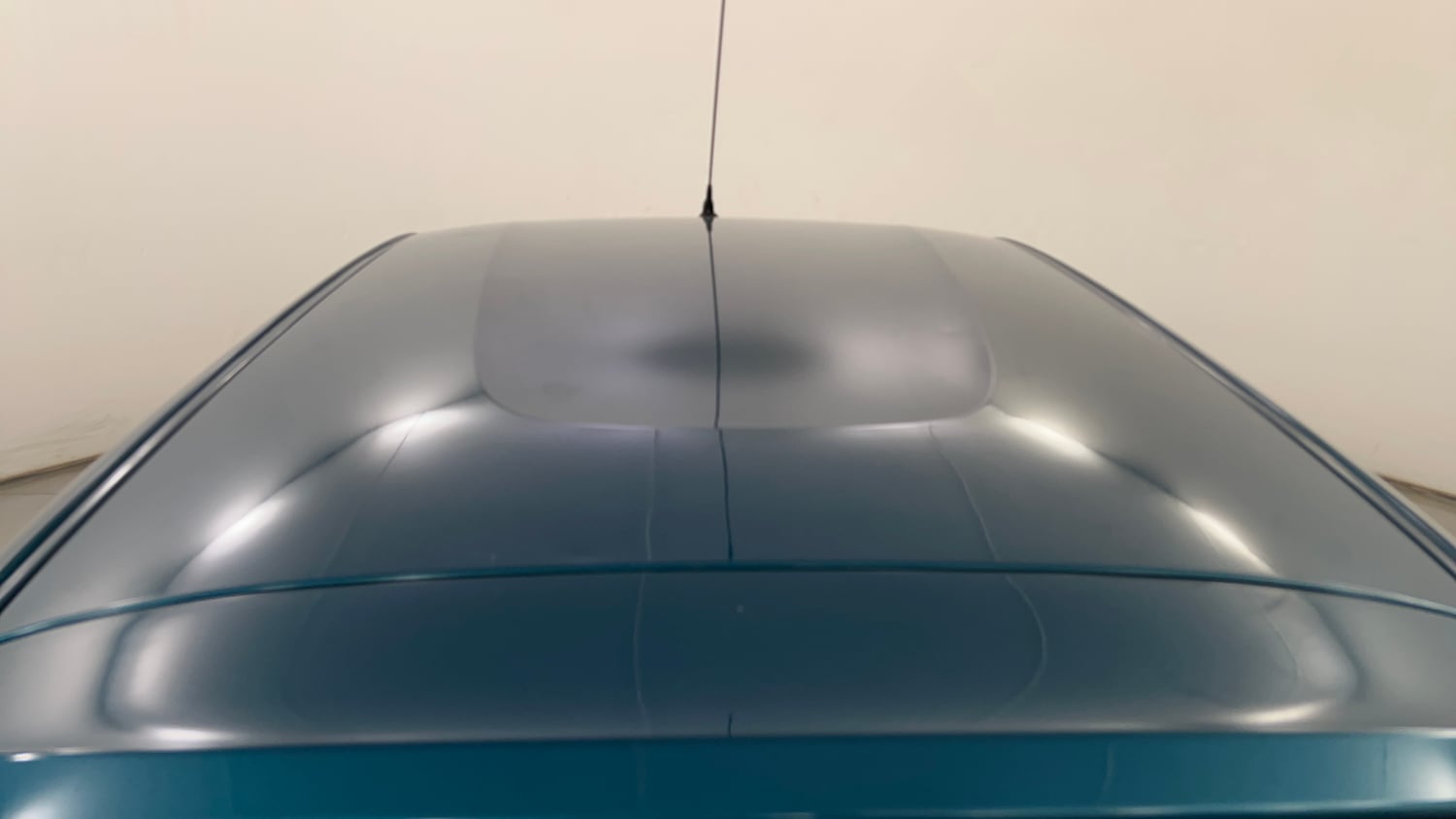 Used 2021 Renault Kwid Neotech RXL 1.0  AMT Petrol Automatic exterior EXTERIOR ROOF VIEW