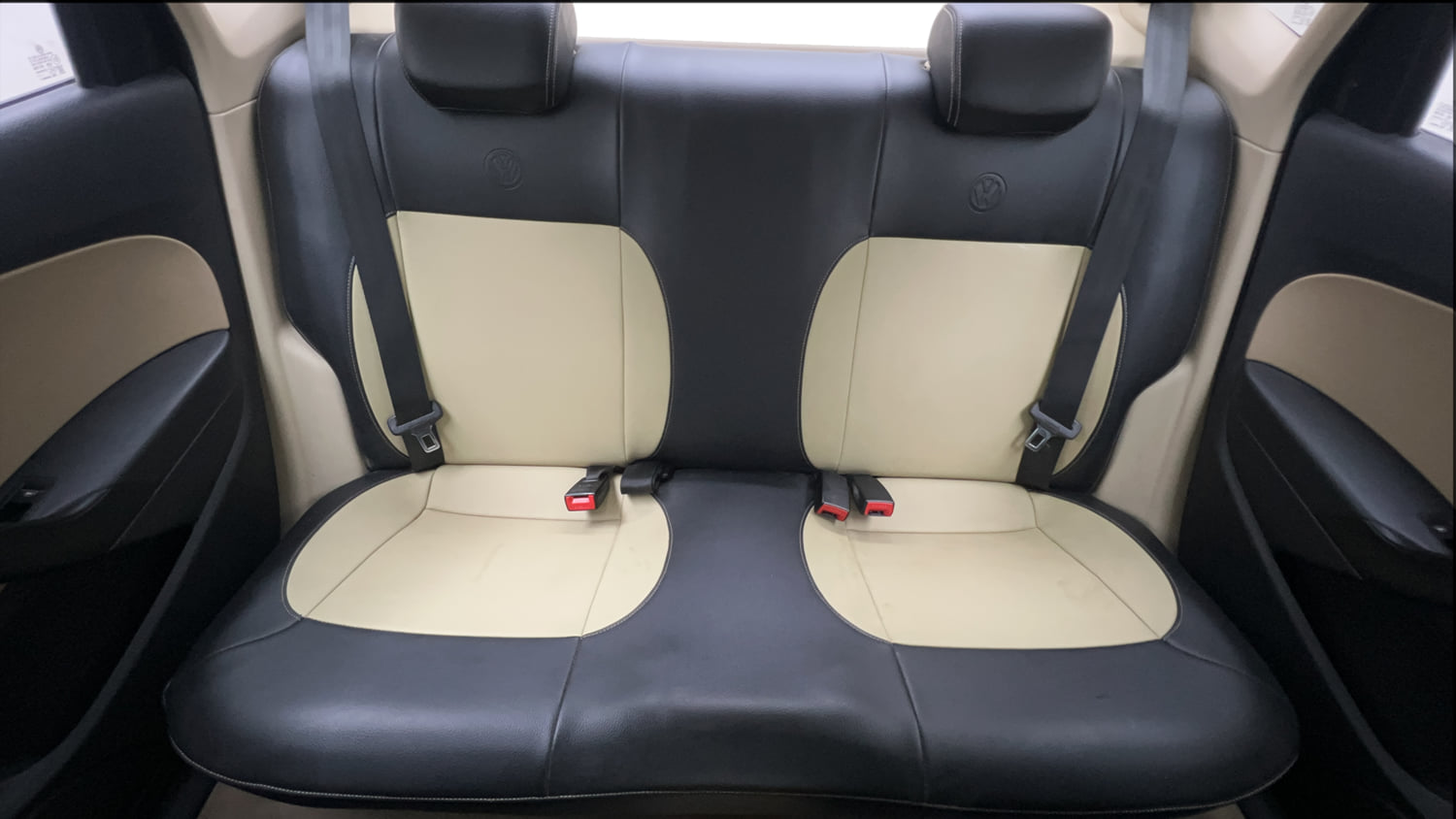 Used 2017 Volkswagen Ameo Highline1.2L (P) Petrol Manual interior REAR SEAT CONDITION VIEW