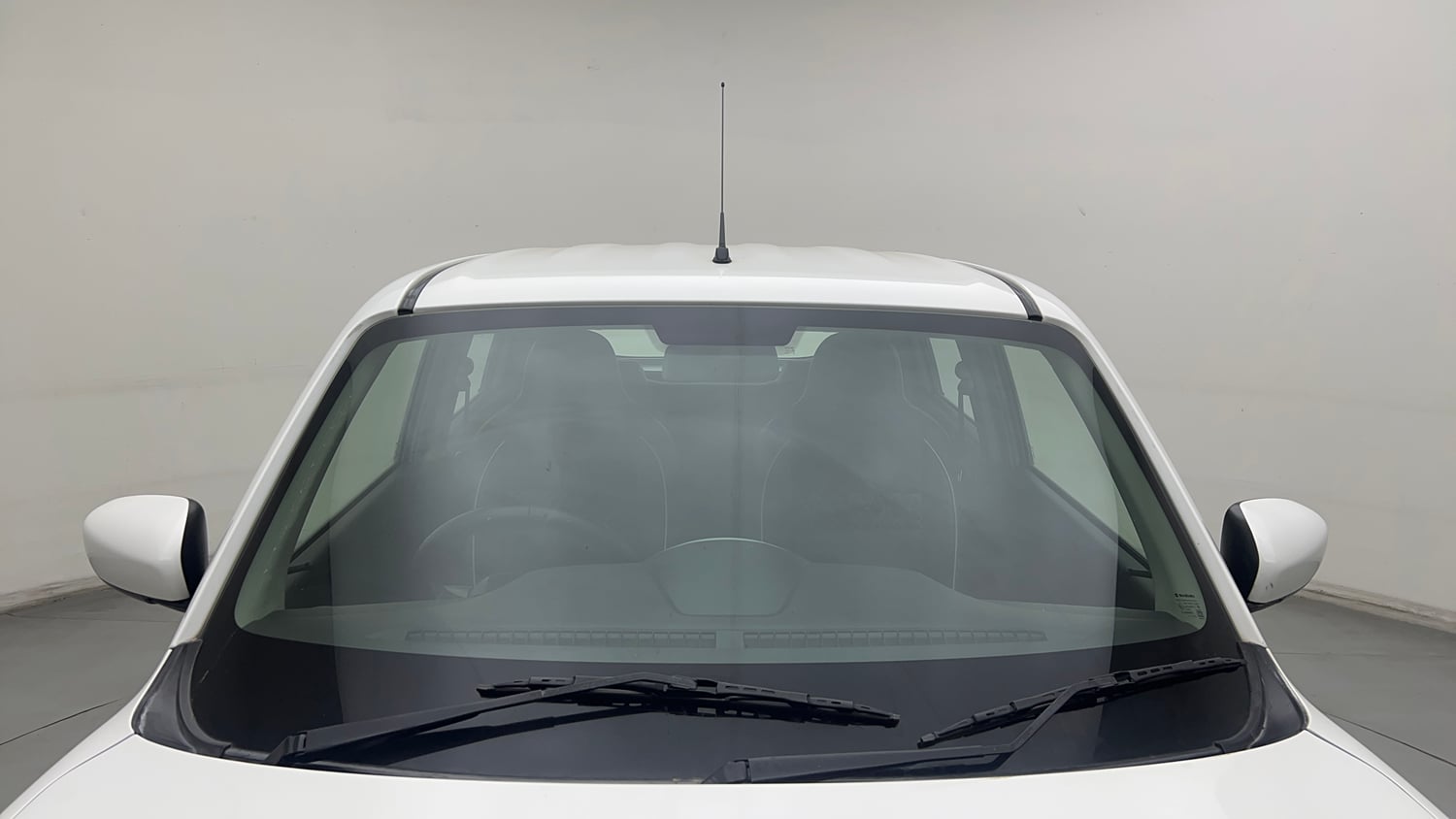 Used 2022 Maruti Suzuki S-Presso VXi Plus Petrol Manual exterior FRONT WINDSHIELD VIEW