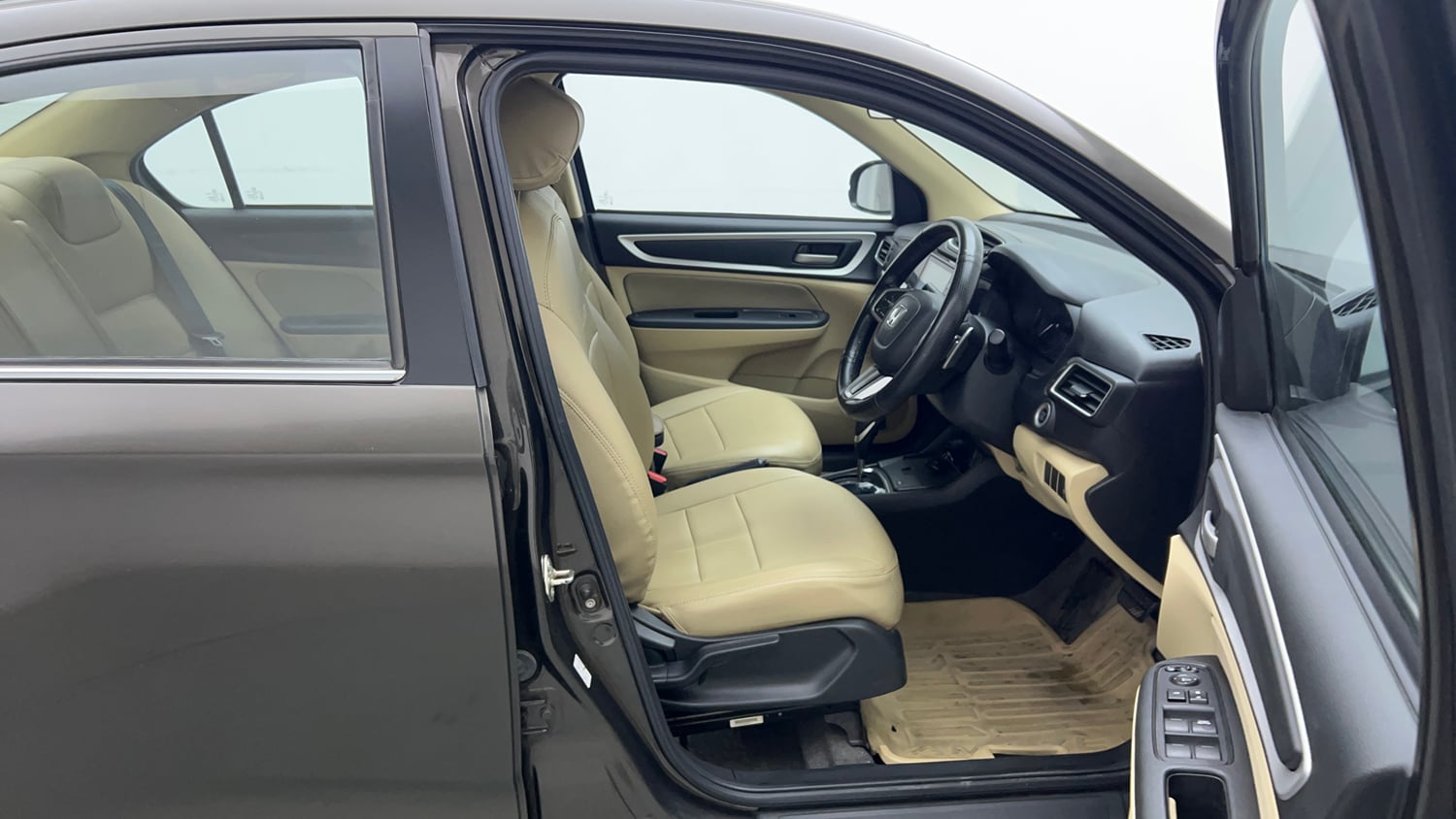 Used 2023 Honda Amaze VX 1.2 Petrol CVT Petrol Automatic interior RIGHT SIDE FRONT DOOR CABIN VIEW