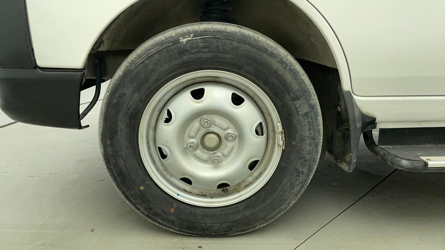 Used 2019 Maruti Suzuki Eeco 5 STR WITH A/C+HTR Petrol Manual tyres LEFT FRONT TYRE RIM VIEW