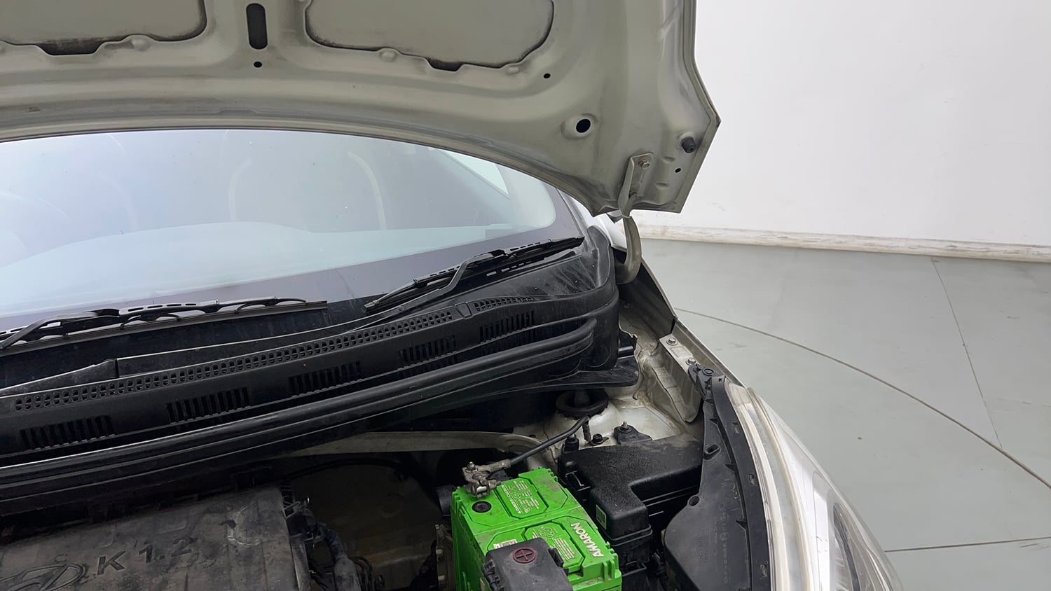 Used 2016 Hyundai Grand i10 Magna 1.2 Kappa VTVT Petrol Manual engine ENGINE LEFT SIDE HINGE & APRON VIEW