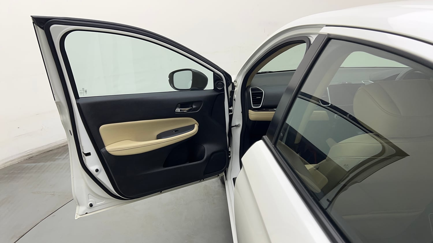 Used 2024 Honda City ZX Petrol CVT Petrol Automatic interior LEFT FRONT DOOR OPEN VIEW