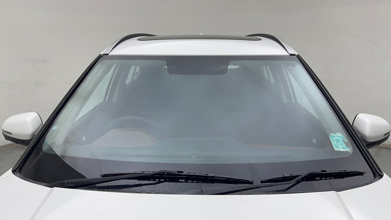 Used 2022 Hyundai Alcazar Platinum (O) 7 Seater 1.5 Diesel AT Diesel Automatic exterior FRONT WINDSHIELD VIEW