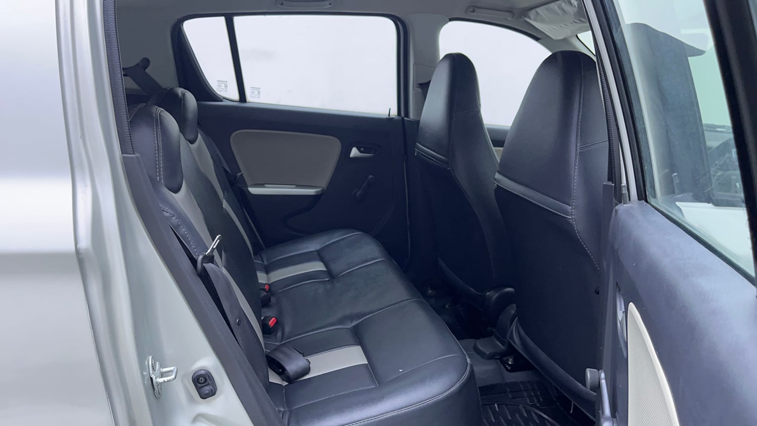 Used 2016 Maruti Suzuki Alto K10 VXi Petrol Manual interior RIGHT SIDE REAR DOOR CABIN VIEW
