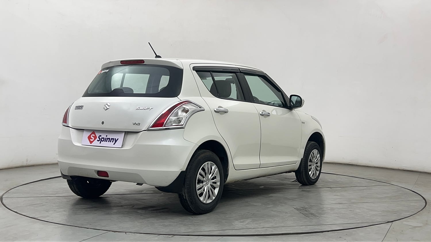 Used 2016 Maruti Suzuki Swift VXi Petrol Manual exterior RIGHT REAR CORNER VIEW