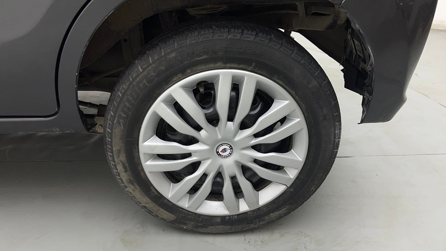 Used 2016 Maruti Suzuki Alto K10 VXi Petrol Manual tyres LEFT REAR TYRE RIM VIEW