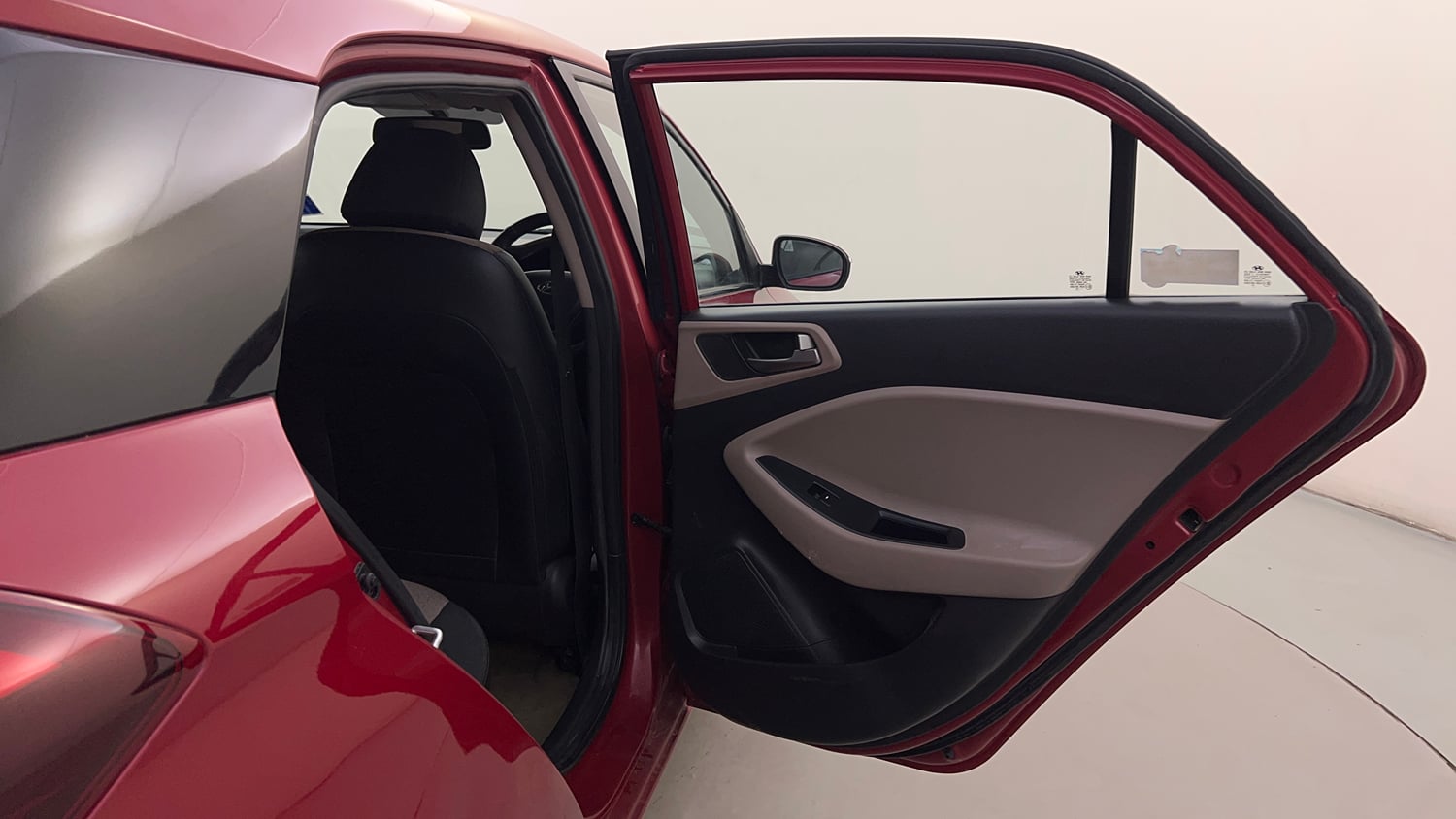 Used 2016 Hyundai Elite i20 Sportz 1.2 Petrol Manual interior RIGHT REAR DOOR OPEN VIEW