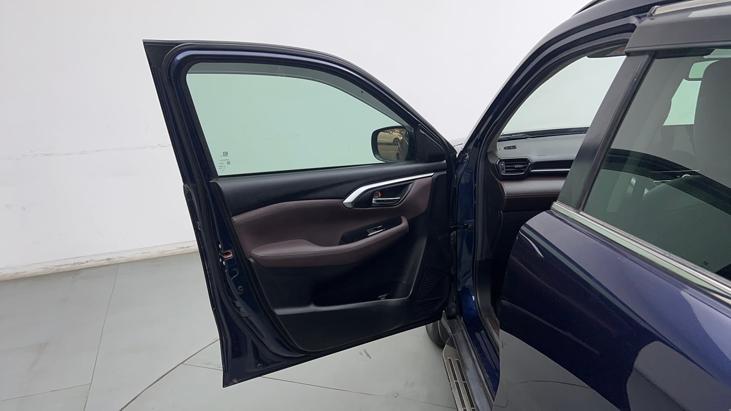Used 2023 Maruti Suzuki Grand Vitara Alpha Smart Hybrid AT Petrol Automatic interior LEFT FRONT DOOR OPEN VIEW