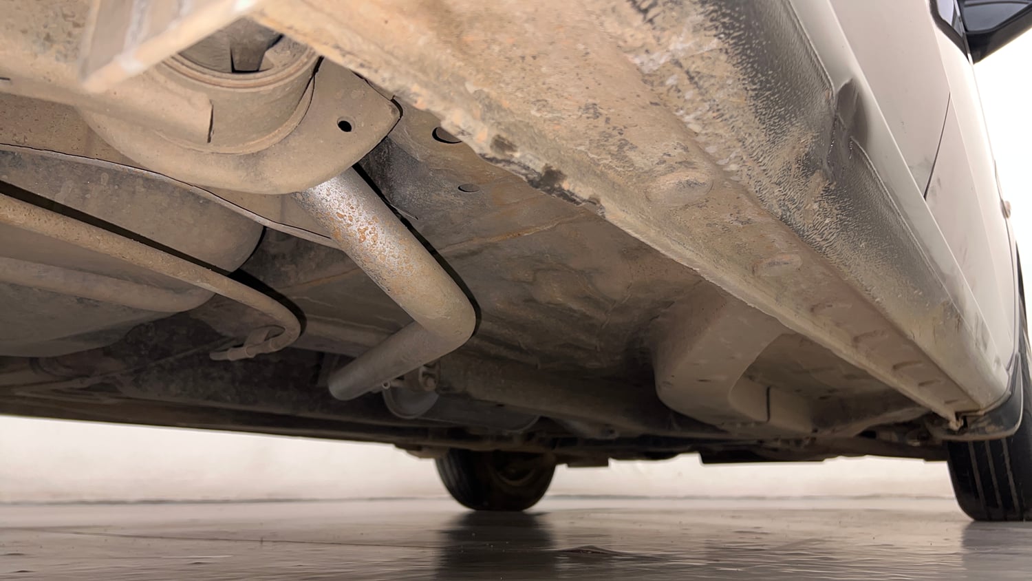 Used 2014 Honda Amaze 1.2 S i-VTEC Petrol Manual extra REAR RIGHT UNDERBODY VIEW