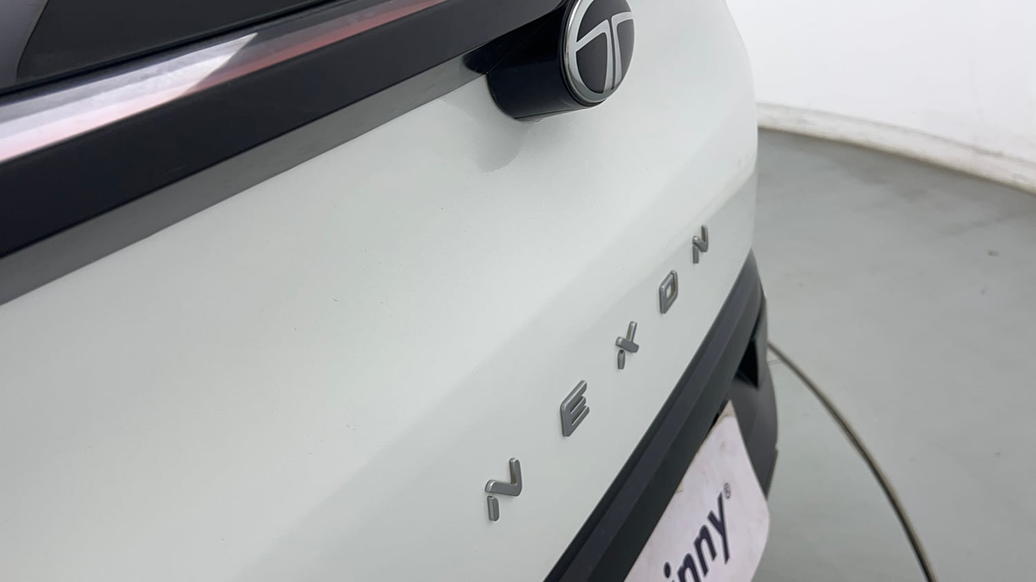 Used 2024 Tata Nexon Smart Plus 1.2 Petrol 6AMT Petrol Automatic dents MINOR SCRATCH