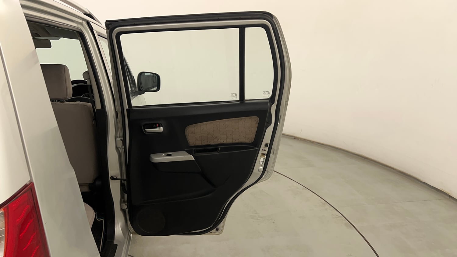 Used 2013 Maruti Suzuki Wagon R VXI Petrol Manual interior RIGHT REAR DOOR OPEN VIEW