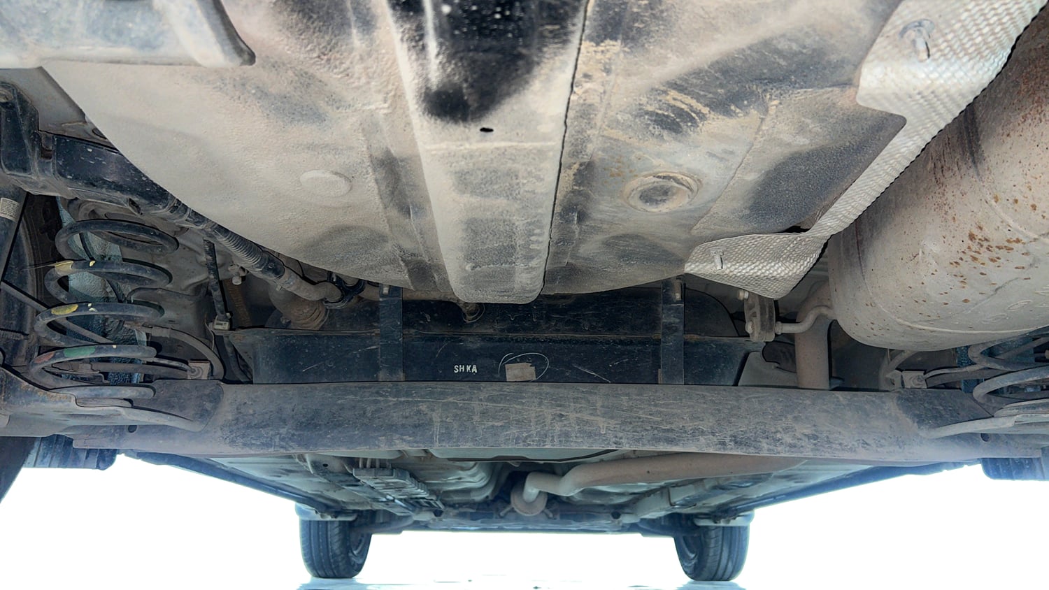 Used 2023 Hyundai Aura S 1.2 CNG Cng Manual extra REAR UNDERBODY VIEW (TAKEN FROM REAR)