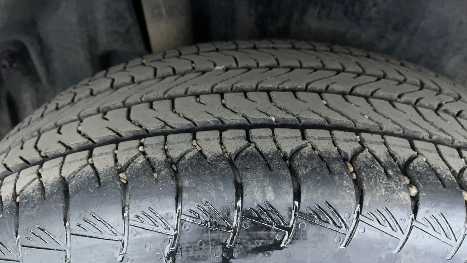 Used 2024 Maruti Suzuki Grand Vitara Sigma Smart Hybrid Petrol Manual tyres RIGHT REAR TYRE TREAD VIEW