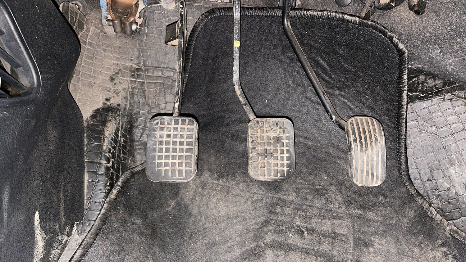 Used 2018 Tata Tiago Revotron XZ Petrol Manual interior PEDALS VIEW