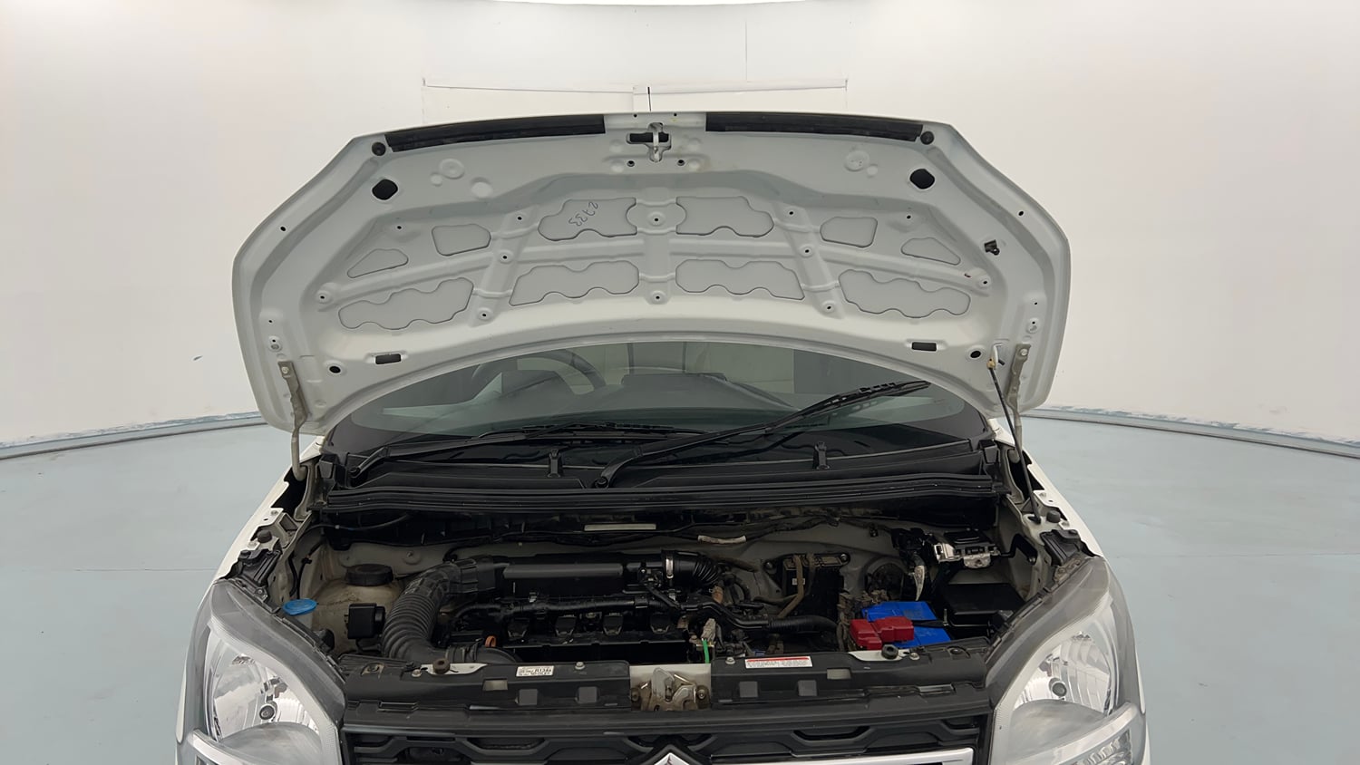 Used 2022 Maruti Suzuki Wagon R ZXI 1.2 Petrol Manual engine ENGINE & BONNET OPEN FRONT VIEW