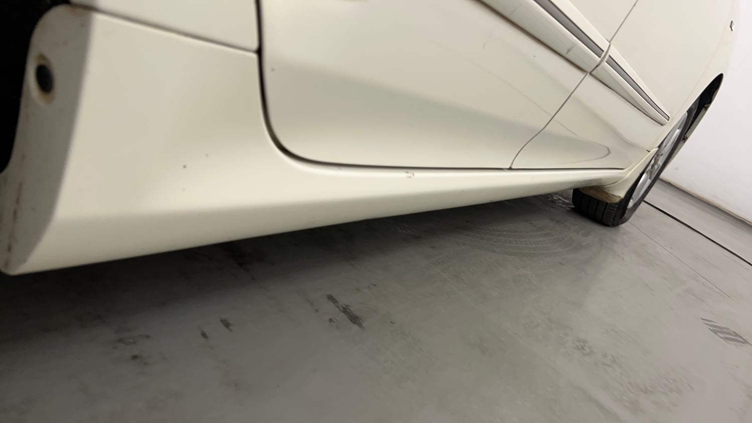 Used 2013 Toyota Corolla Altis 1.8 G Petrol Manual dents MINOR SCRATCH
