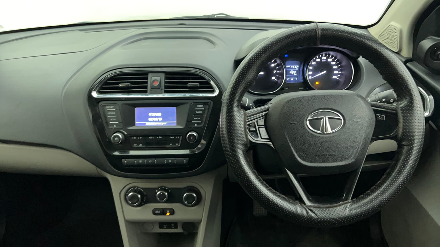 Used 2019 Tata Tiago Revotron XZ w/o Alloy Petrol Manual interior STEERING VIEW