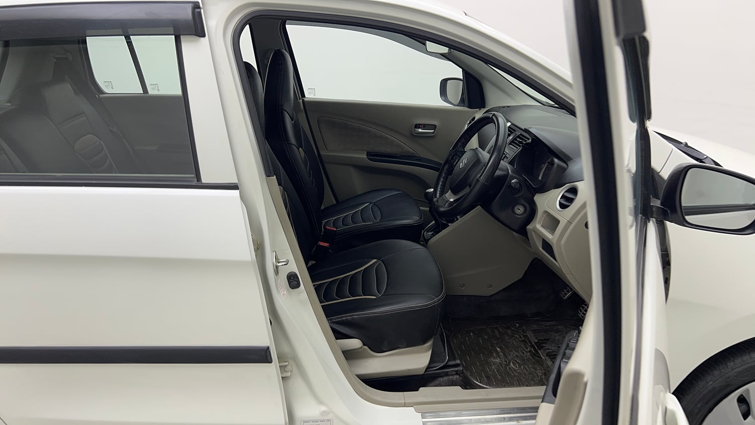 Used 2017 Maruti Suzuki Celerio ZXi Petrol Manual interior RIGHT SIDE FRONT DOOR CABIN VIEW