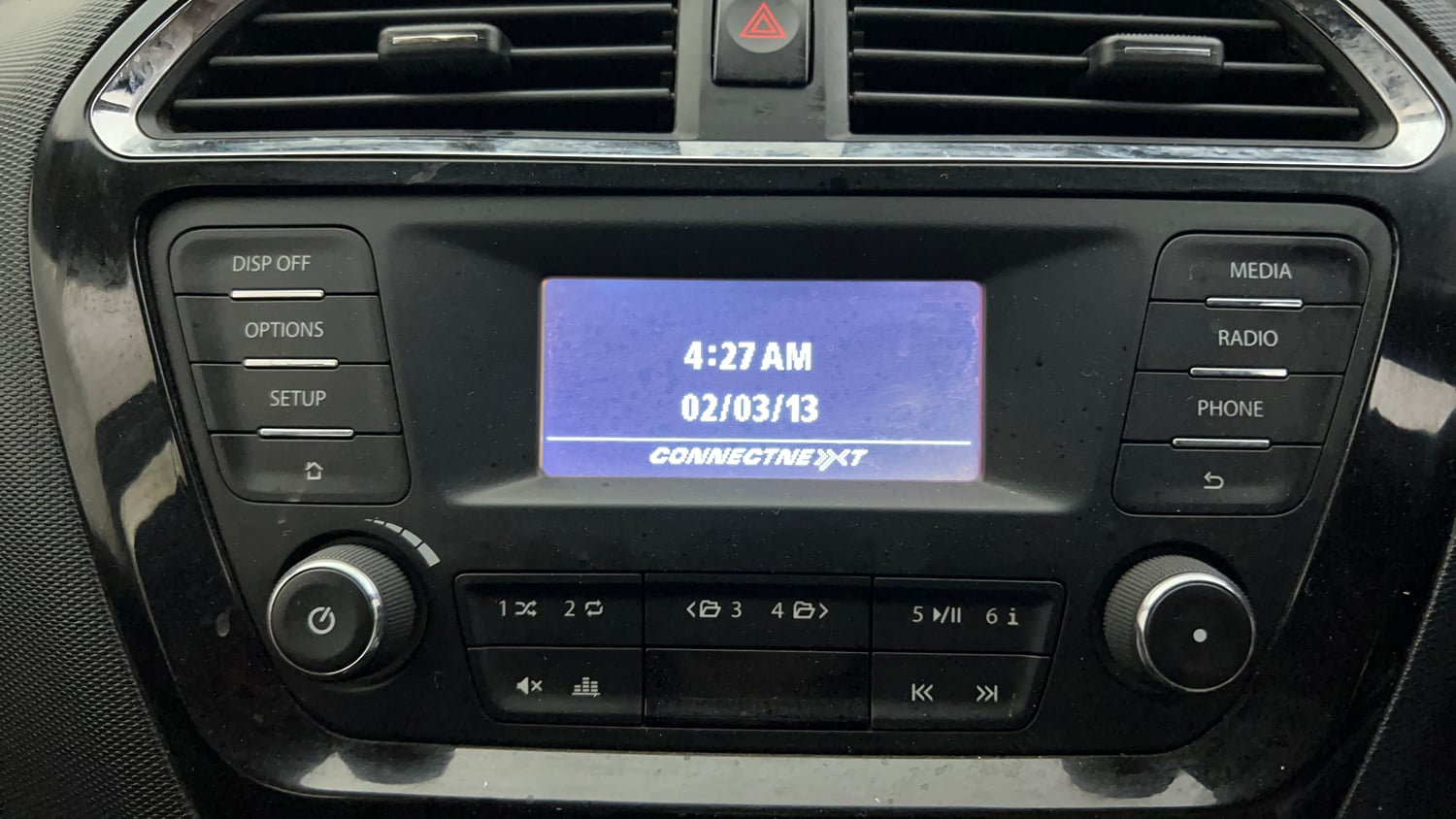Used 2019 Tata Tiago Revotron XZ w/o Alloy Petrol Manual top_features Integrated (in-dash) music system