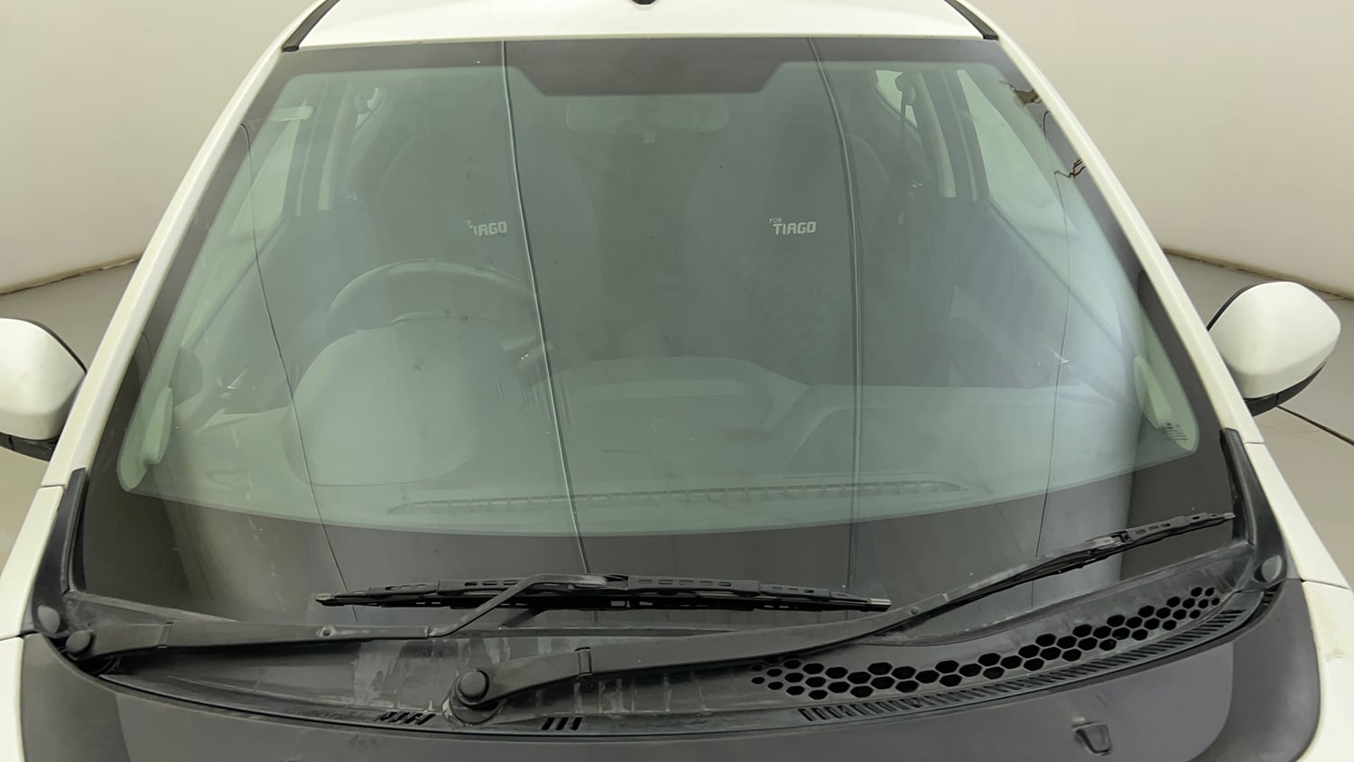 Used 2019 Tata Tiago Revotron XZ w/o Alloy Petrol Manual exterior FRONT WINDSHIELD VIEW
