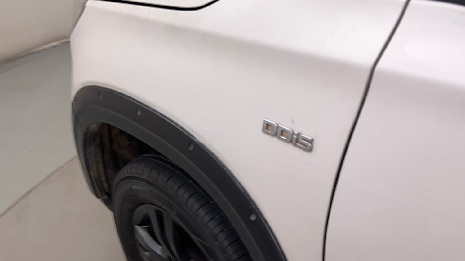 Used 2018 maruti-suzuki Vitara Brezza ZDi Plus AGS Diesel Automatic dents MINOR SCRATCH
