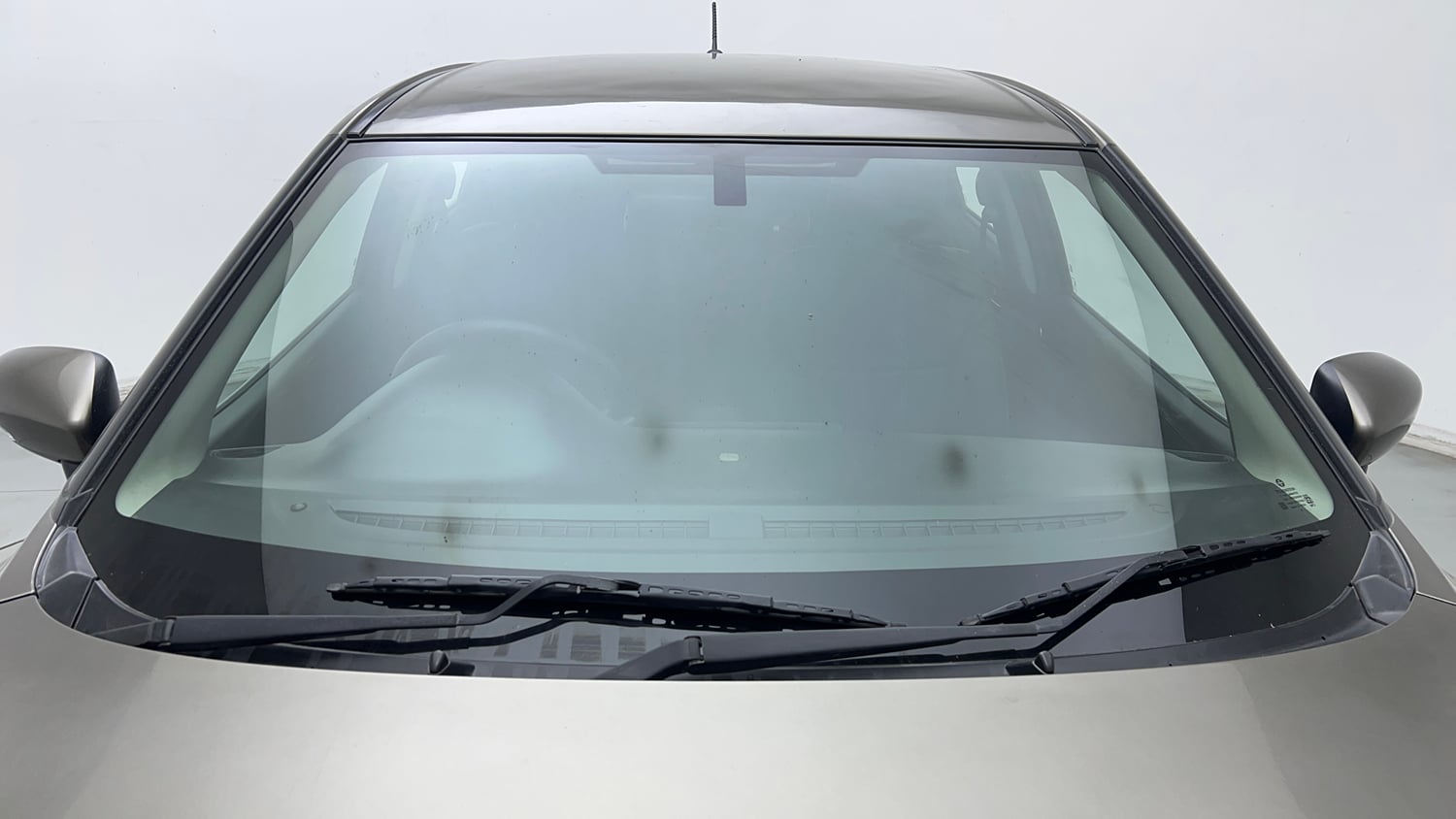 Used 2020 Maruti Suzuki Baleno Zeta Petrol Manual exterior FRONT WINDSHIELD VIEW