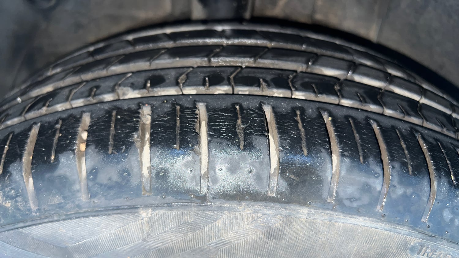 Used 2016 Hyundai Elite i20 Asta 1.2 Petrol Manual tyres RIGHT REAR TYRE TREAD VIEW