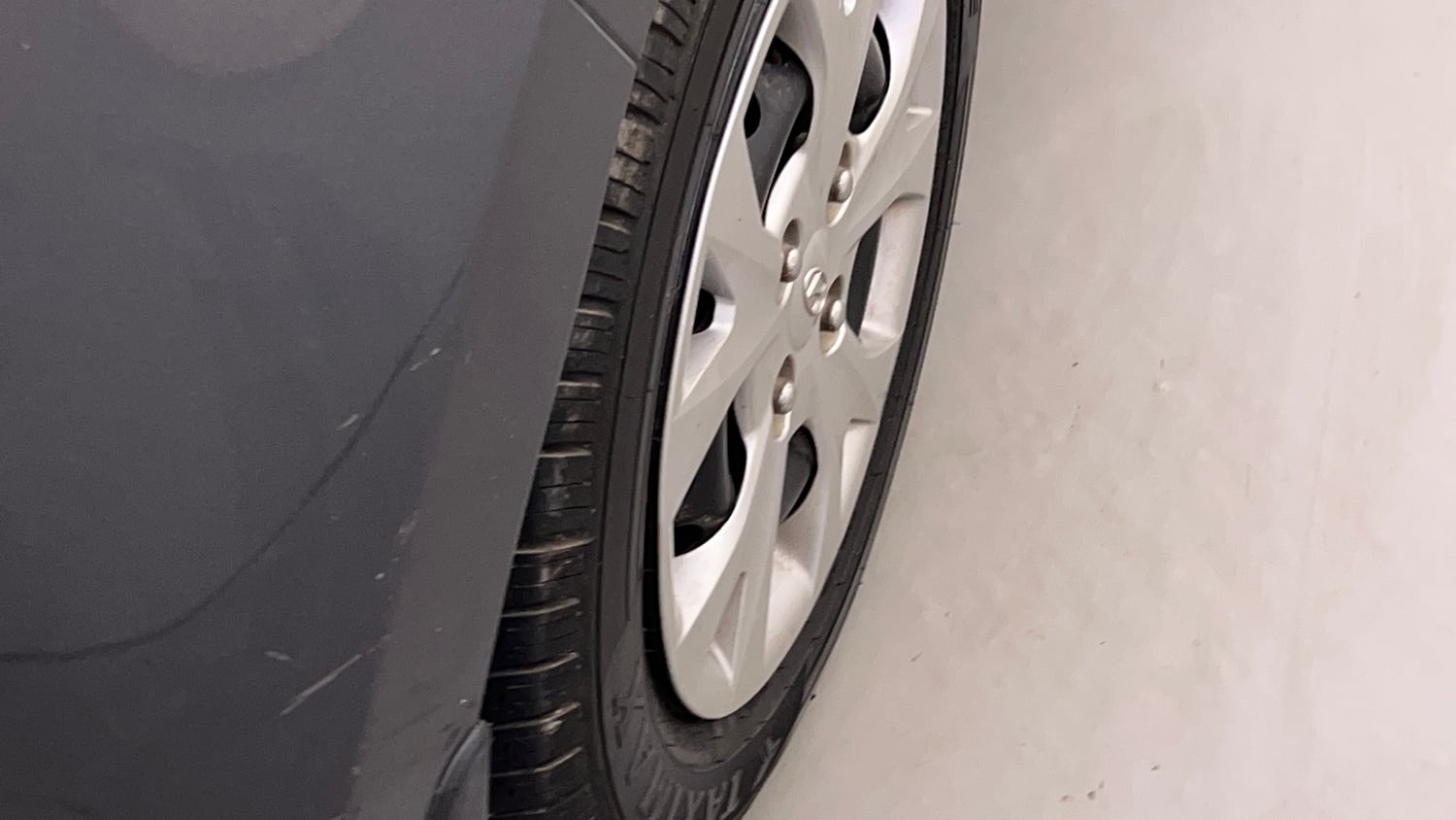 Used 2016 Hyundai Grand i10 Sportz 1.2 Kappa VTVT Petrol Manual dents MINOR SCRATCH