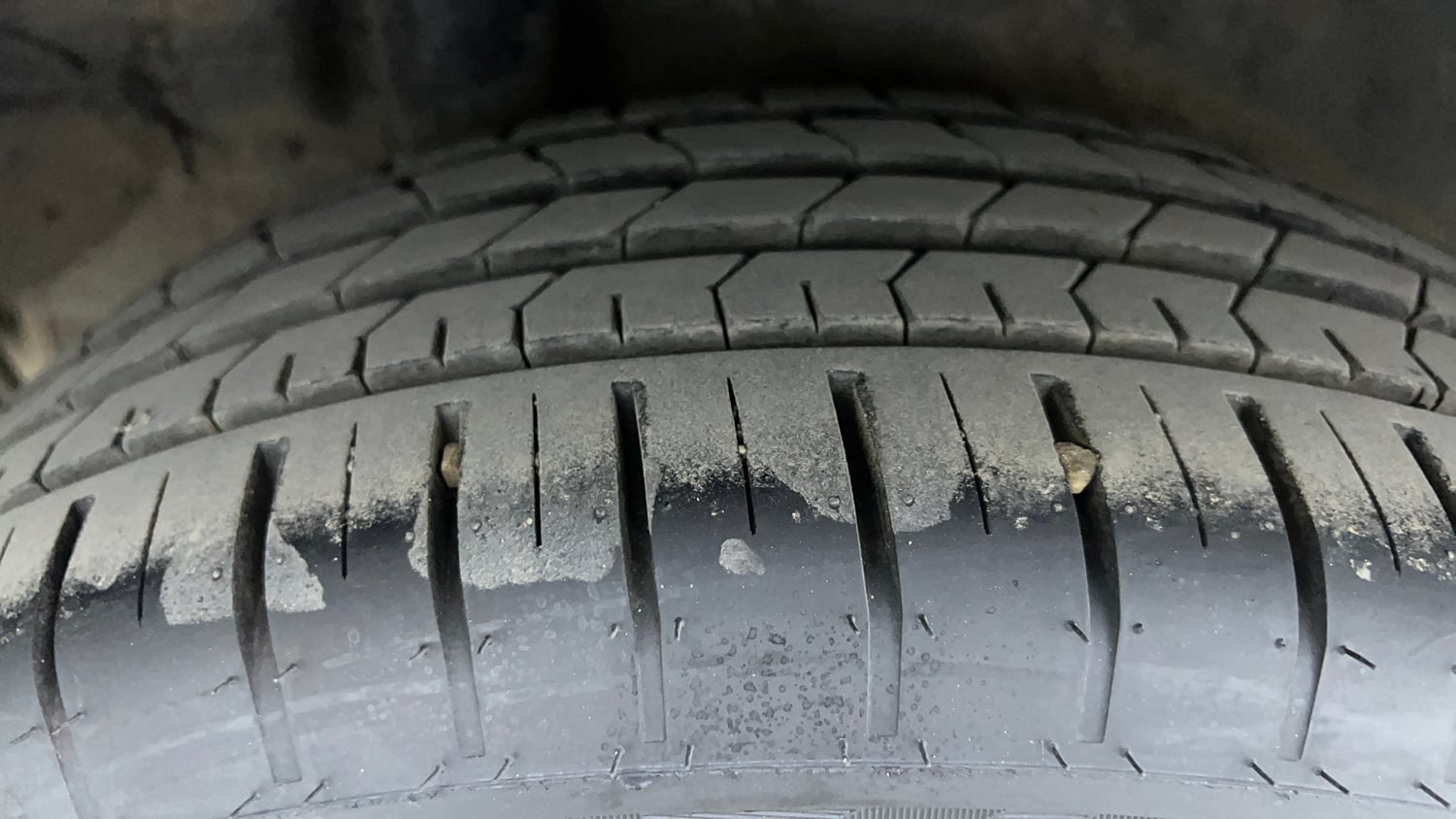 Used 2017 Hyundai Verna SX (O) 1.6 VTVT AT Petrol Automatic tyres RIGHT REAR TYRE TREAD VIEW