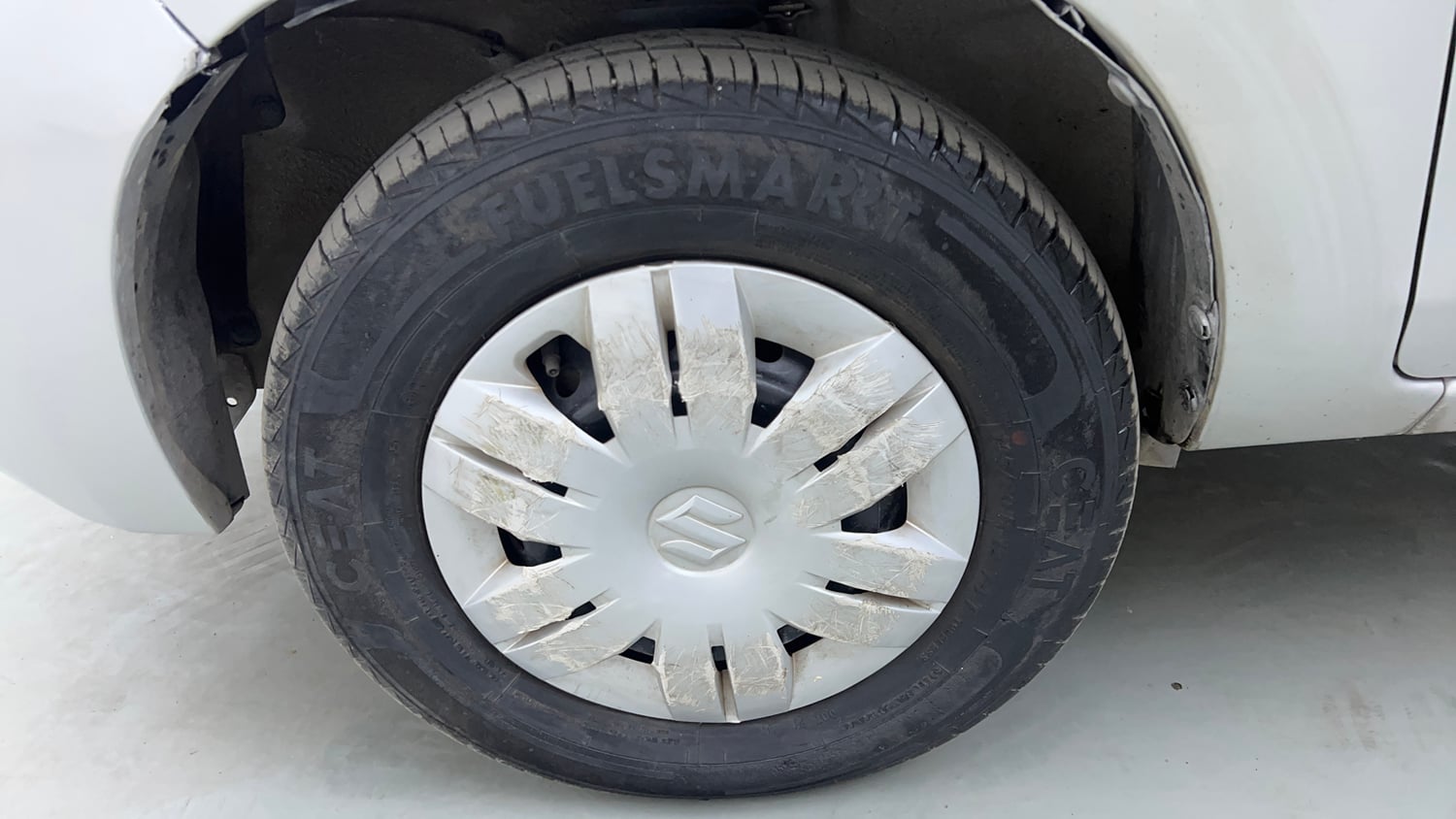 Used 2019 Maruti Suzuki Alto 800 LXi Petrol Manual tyres LEFT FRONT TYRE RIM VIEW