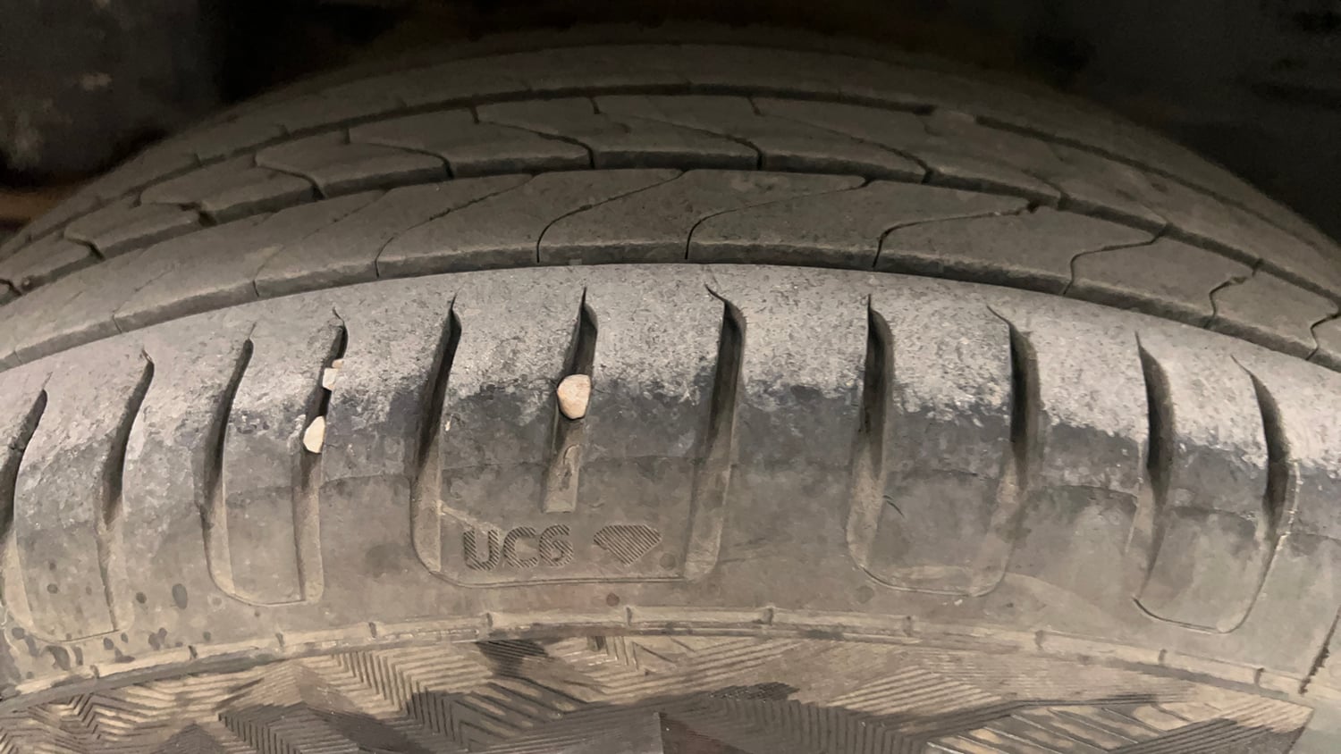 Used 2013 Toyota Corolla Altis 1.8 G Petrol Manual tyres LEFT REAR TYRE TREAD VIEW