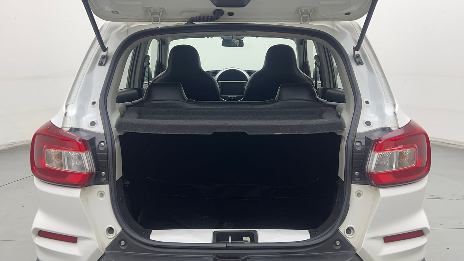 Used 2022 Maruti Suzuki S-Presso VXi Plus Petrol Manual interior DICKY INSIDE VIEW