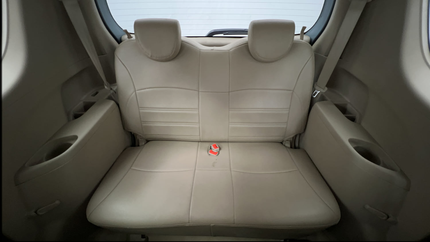 Used 2014 Maruti Suzuki Ertiga ZXi Petrol Manual interior THIRD ROW SEAT