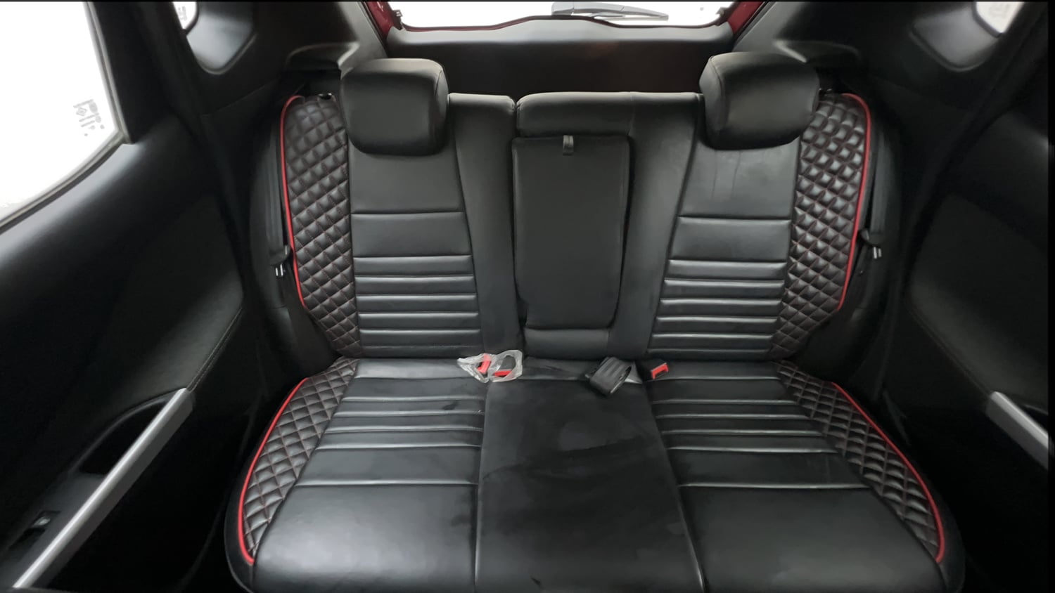 Used 2021 Nissan Magnite XV Premium Turbo (O) CVT Dual Tone Petrol Automatic interior REAR SEAT CONDITION VIEW
