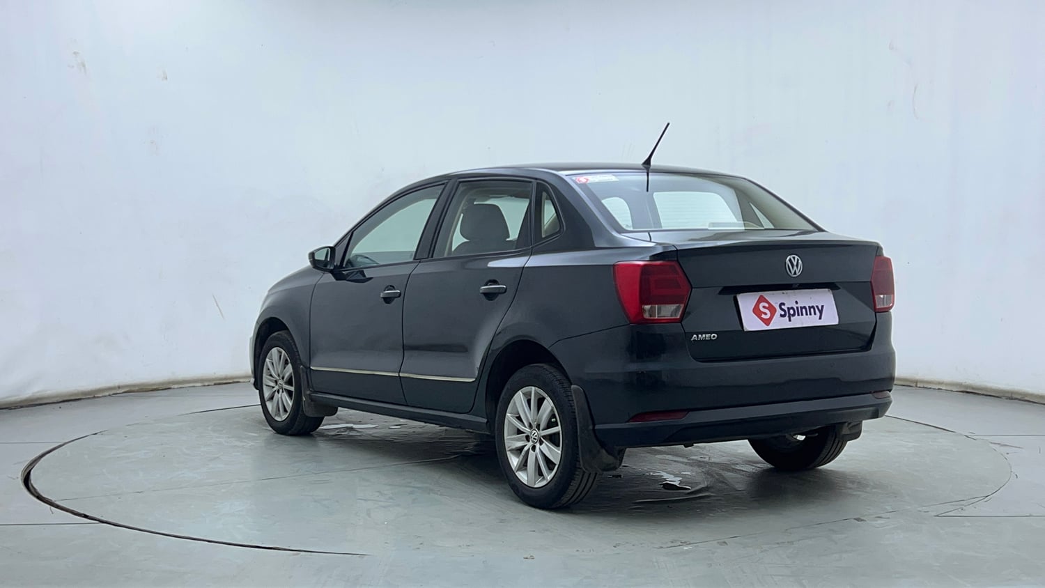 Used 2017 Volkswagen Ameo Highline1.2L (P) Petrol Manual exterior LEFT REAR CORNER VIEW