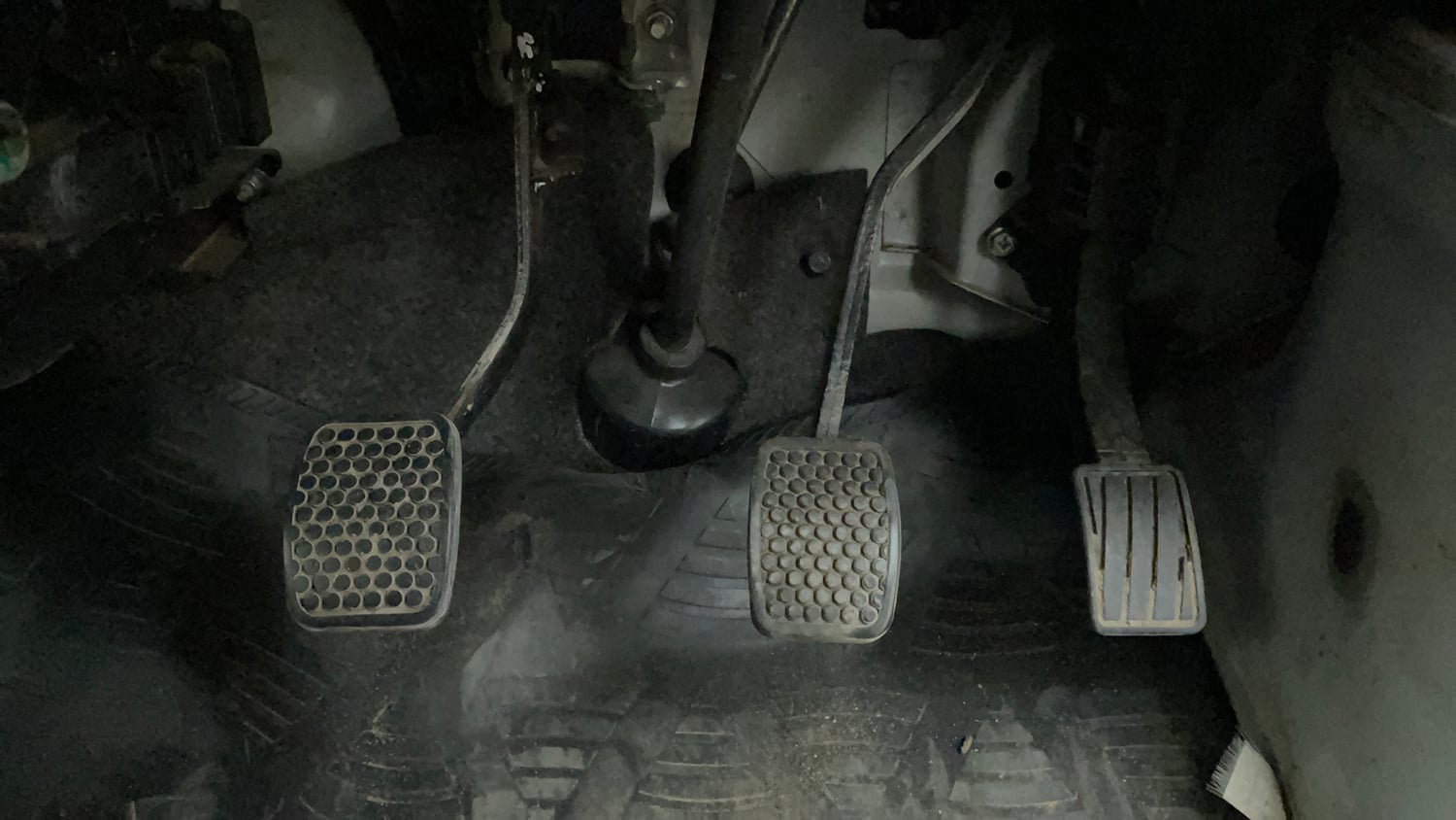 Used 2019 Maruti Suzuki Eeco 5 STR WITH A/C+HTR Petrol Manual interior PEDALS VIEW