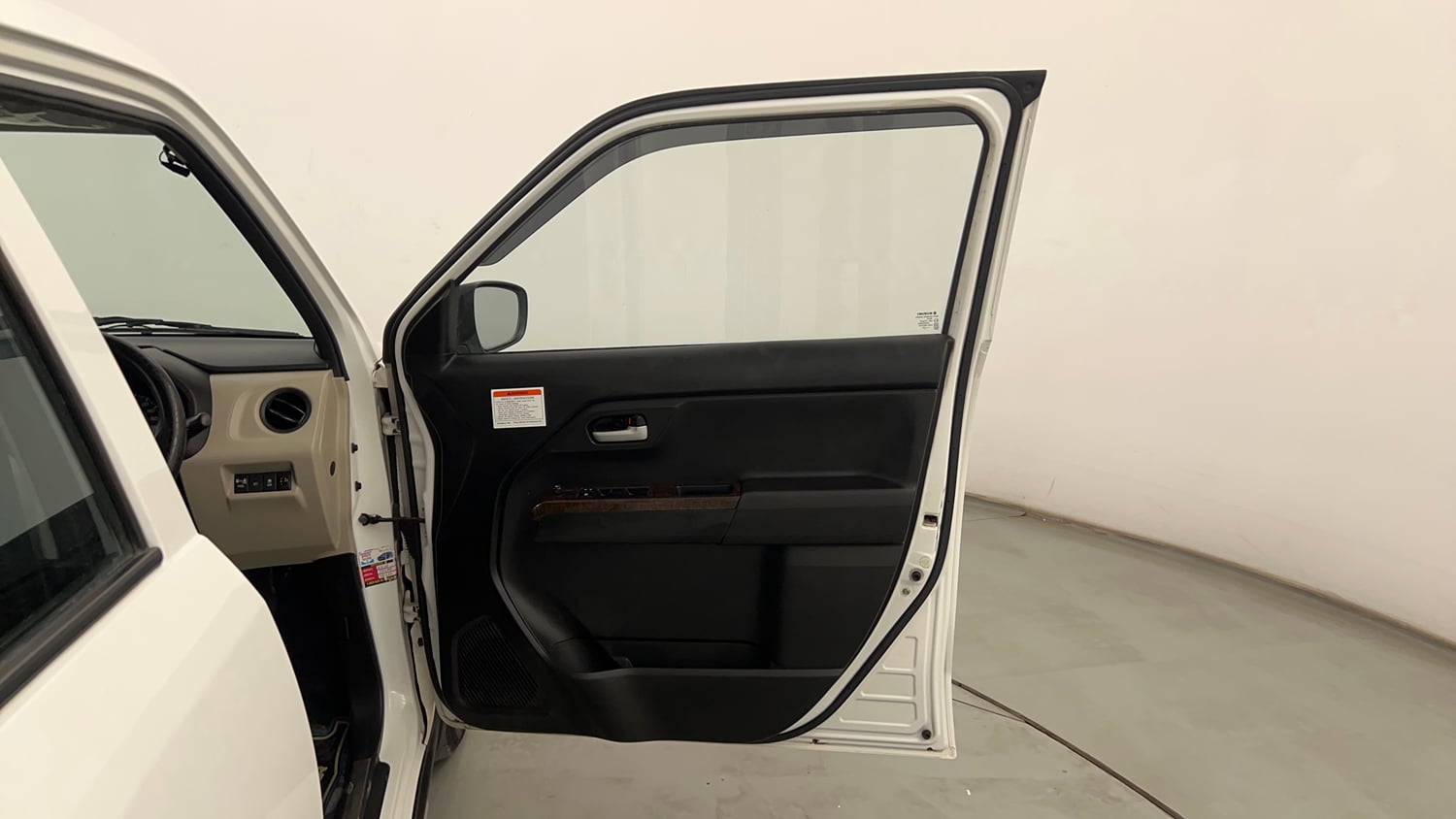 Used 2023 Maruti Suzuki Wagon R VXI 1.0 CNG Cng Manual interior RIGHT FRONT DOOR OPEN VIEW