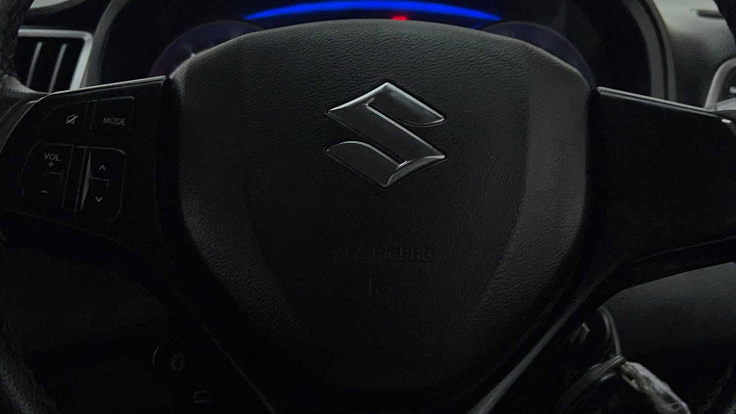 Used 2019 Maruti Suzuki Baleno Delta Petrol Manual top_features Airbags