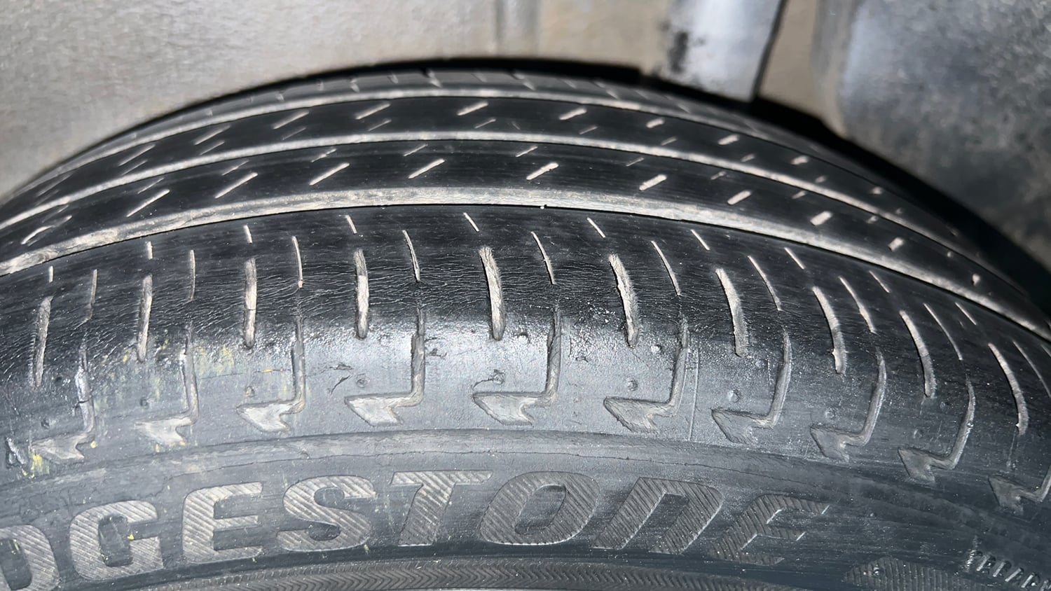 Used 2020 Maruti Suzuki Ignis Delta 1.2 AMT Petrol Automatic tyres LEFT REAR TYRE TREAD VIEW