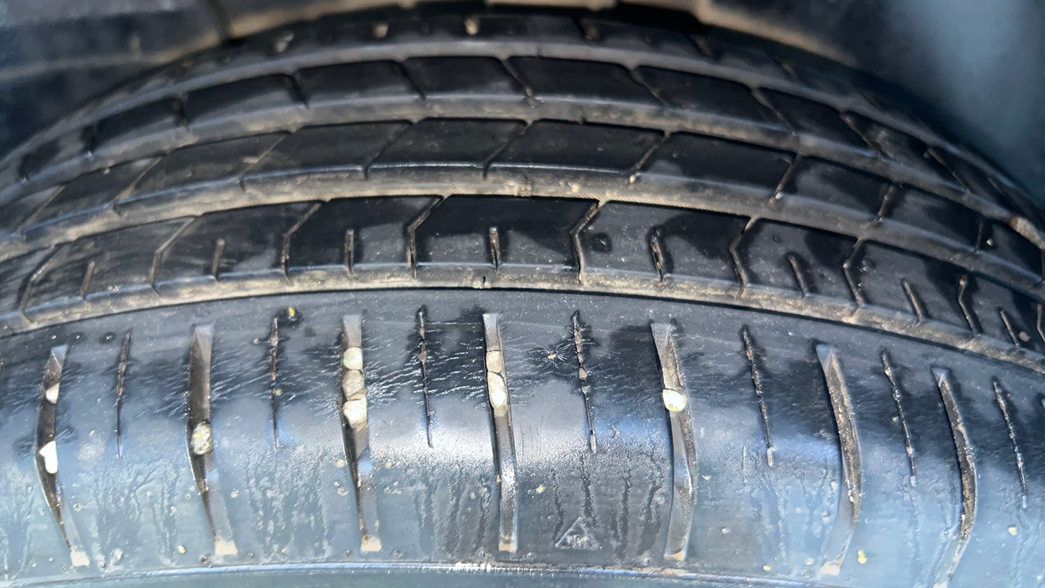 Used 2022 Tata Punch Camo Accomplished Dazzle AMT Petrol Automatic tyres LEFT REAR TYRE TREAD VIEW