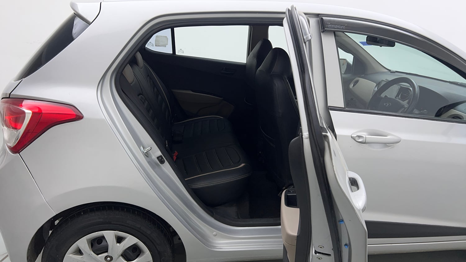 Used 2016 Hyundai Grand i10 Magna 1.2 Kappa VTVT Petrol Manual interior RIGHT SIDE REAR DOOR CABIN VIEW
