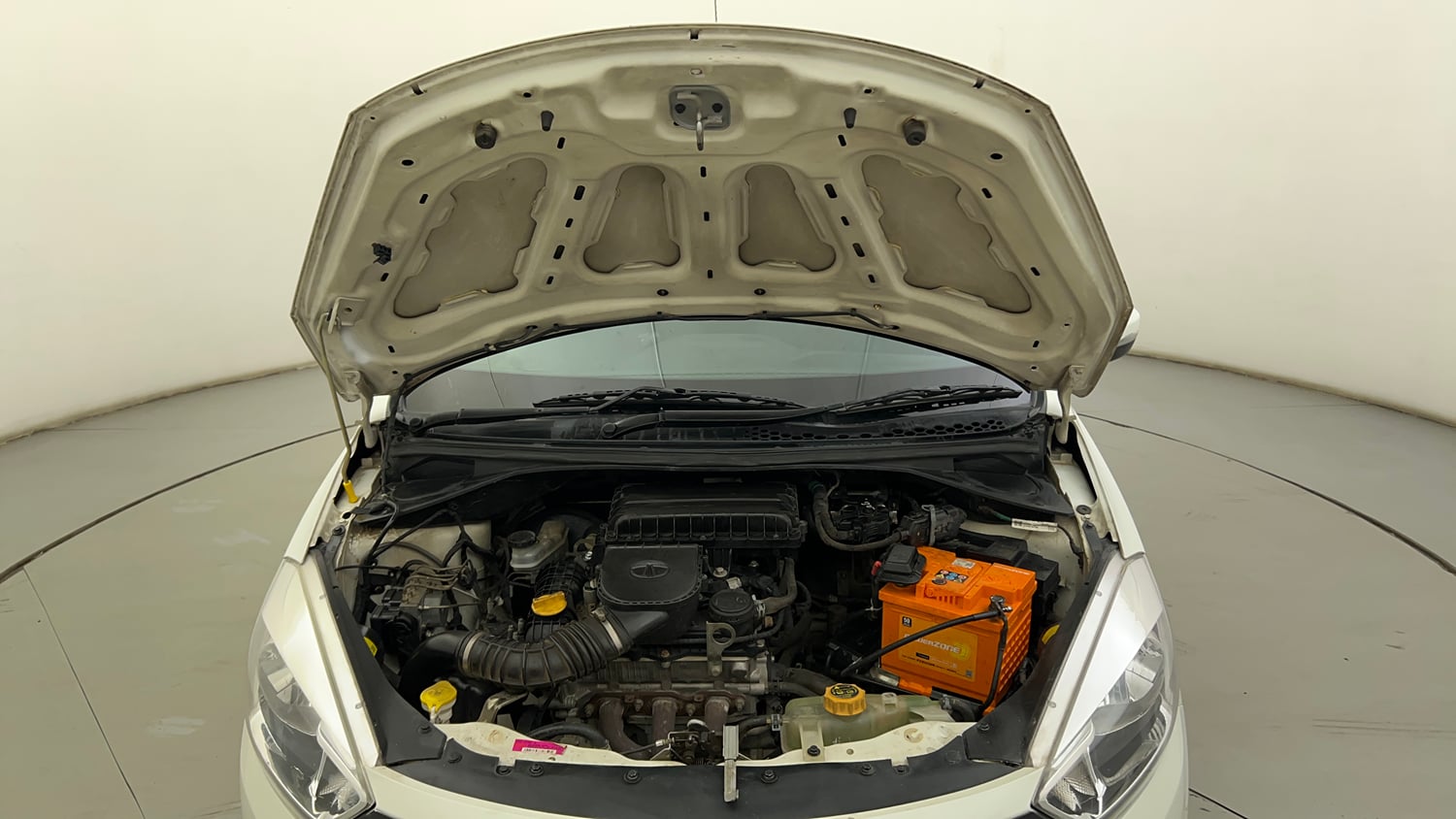 Used 2019 Tata Tiago Revotron XZ w/o Alloy Petrol Manual engine ENGINE & BONNET OPEN FRONT VIEW