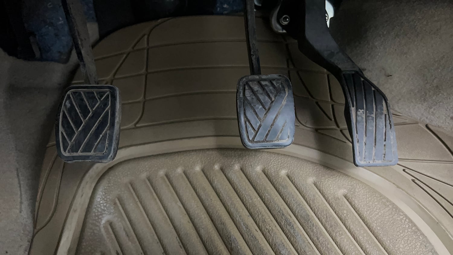 Used 2012 Maruti Suzuki Swift Dzire VXI Petrol Manual interior PEDALS VIEW