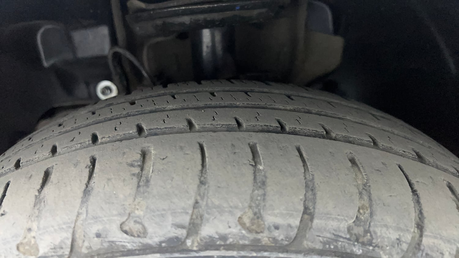 Used 2017 Tata Tiago Revotron XZ Petrol Manual tyres LEFT FRONT TYRE TREAD VIEW