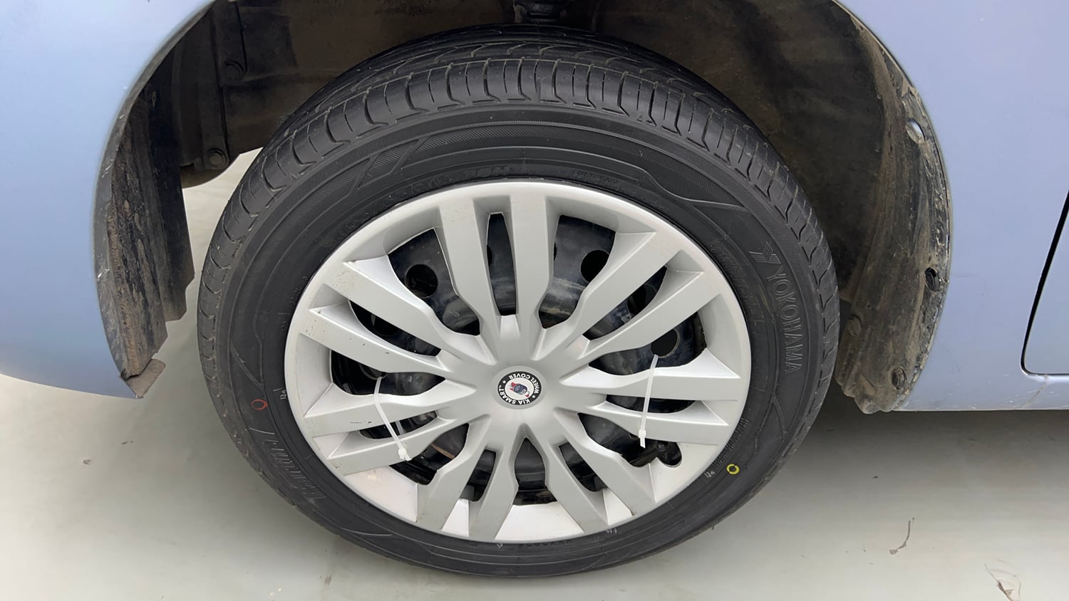 Used 2013 Maruti Suzuki Wagon R VXI Petrol Manual tyres LEFT FRONT TYRE RIM VIEW