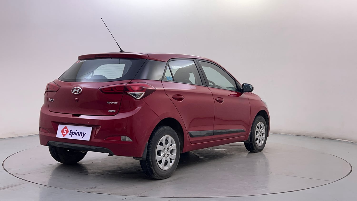 Used 2016 Hyundai Elite i20 Sportz 1.2 Petrol Manual exterior RIGHT REAR CORNER VIEW