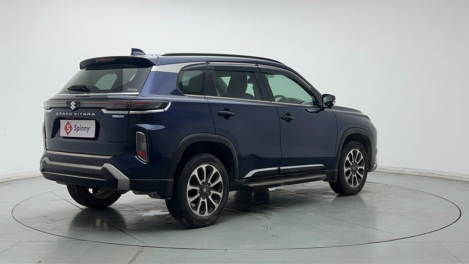 Used 2023 Maruti Suzuki Grand Vitara Alpha Smart Hybrid AT Petrol Automatic exterior RIGHT REAR CORNER VIEW