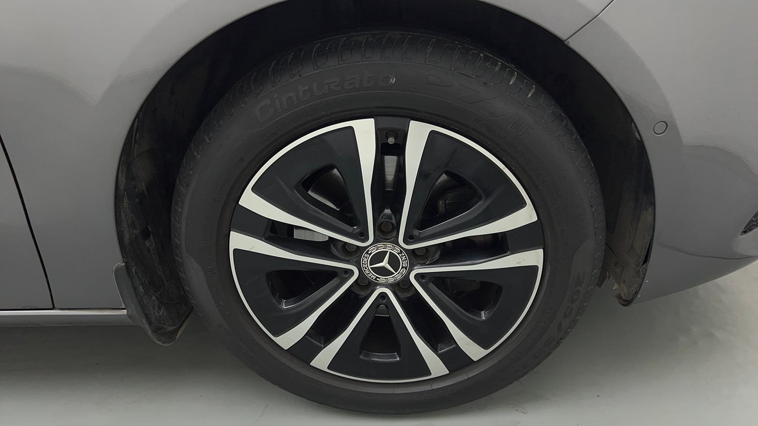 Used 2024 Mercedes-Benz A-Class Limousine 200 Petrol Automatic tyres RIGHT FRONT TYRE RIM VIEW