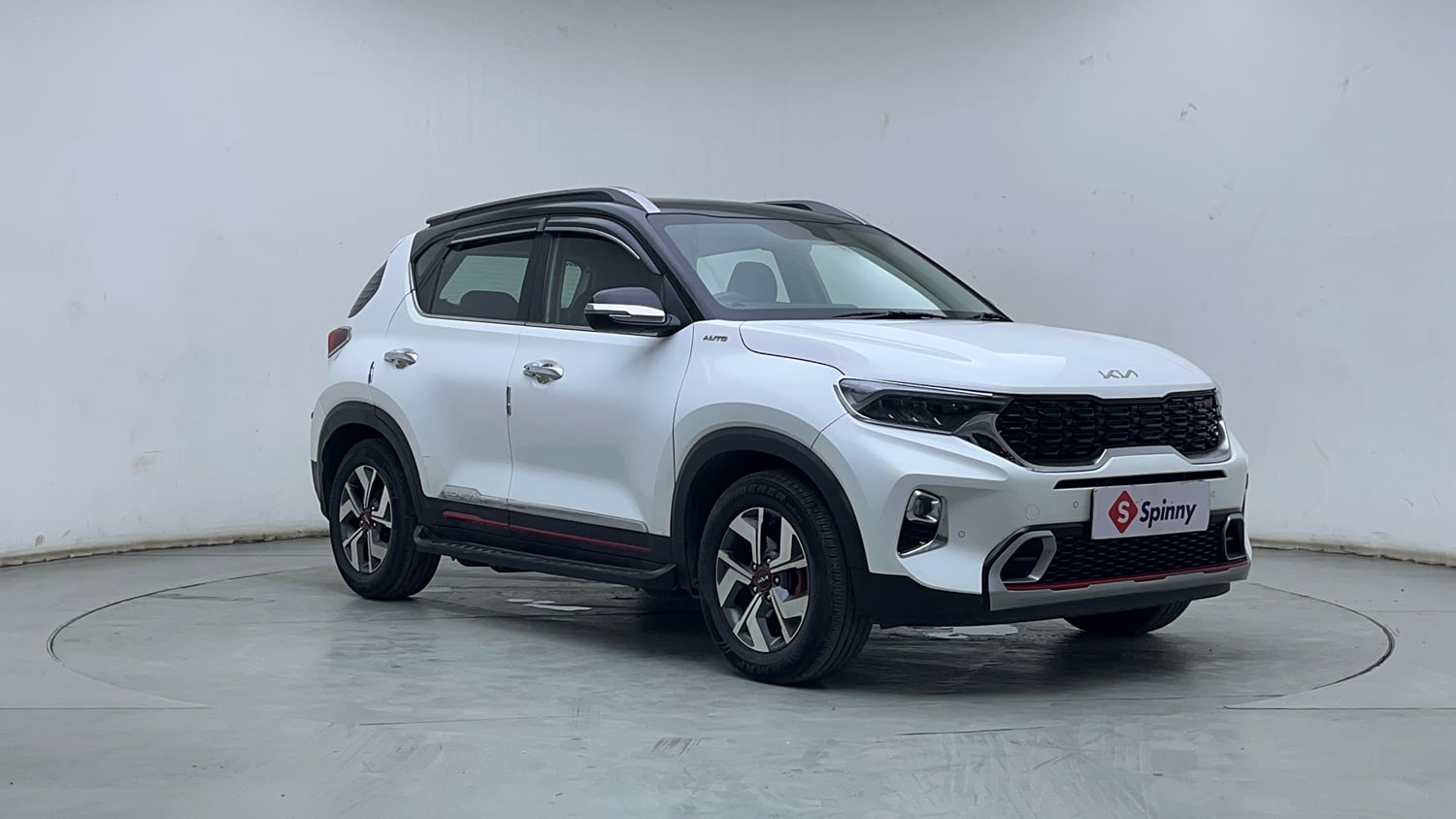 Used 2023 Kia Sonet GTX Plus 1.5 AT Diesel Automatic exterior RIGHT FRONT CORNER VIEW